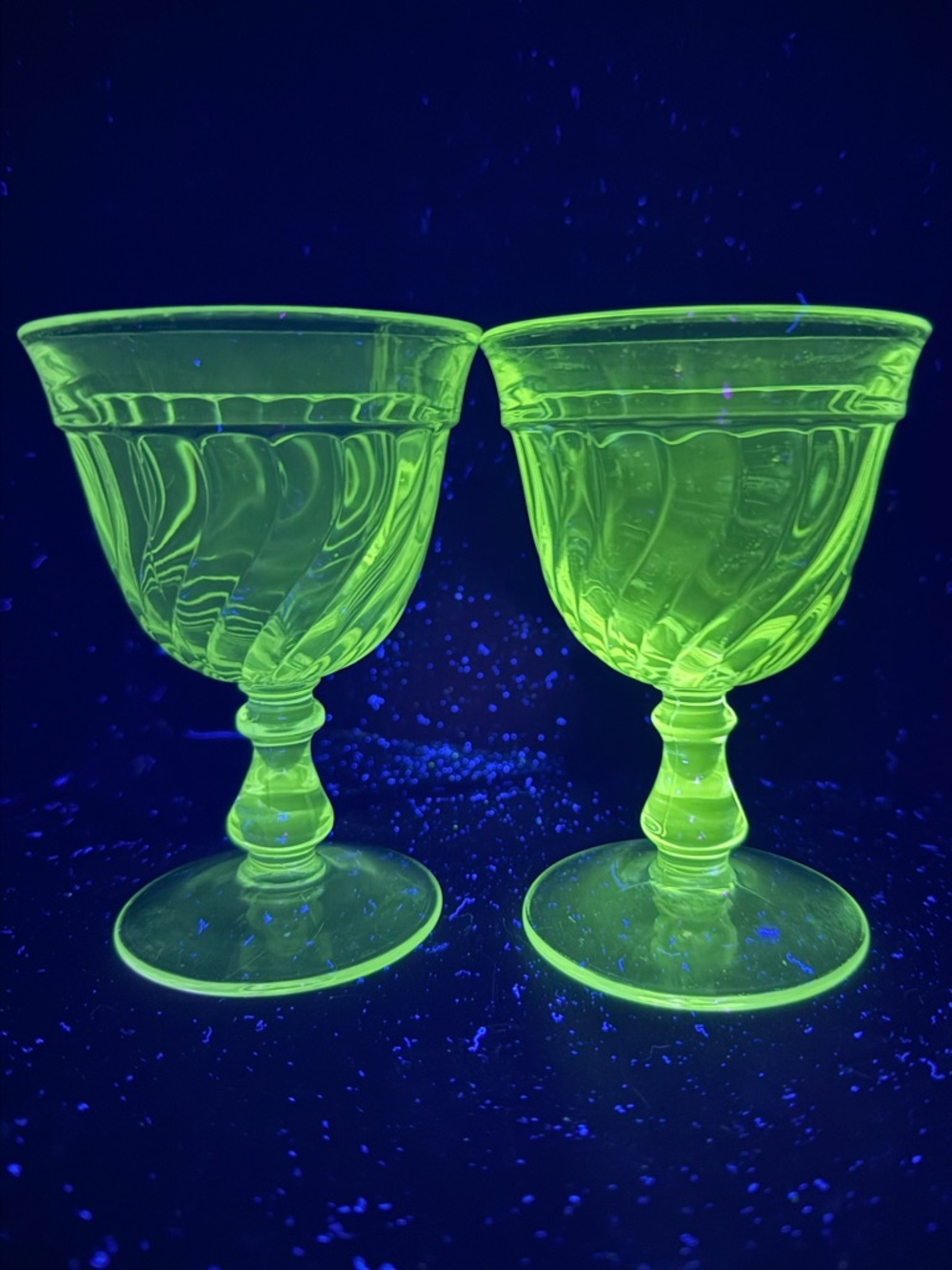 Vintage UV Reactive Fostoria Colony Swirl Water Goblets 1940’s Depression Glass